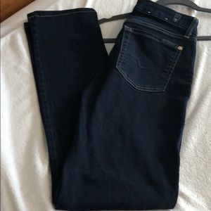 Seven for all mankind 28x31 straight leg